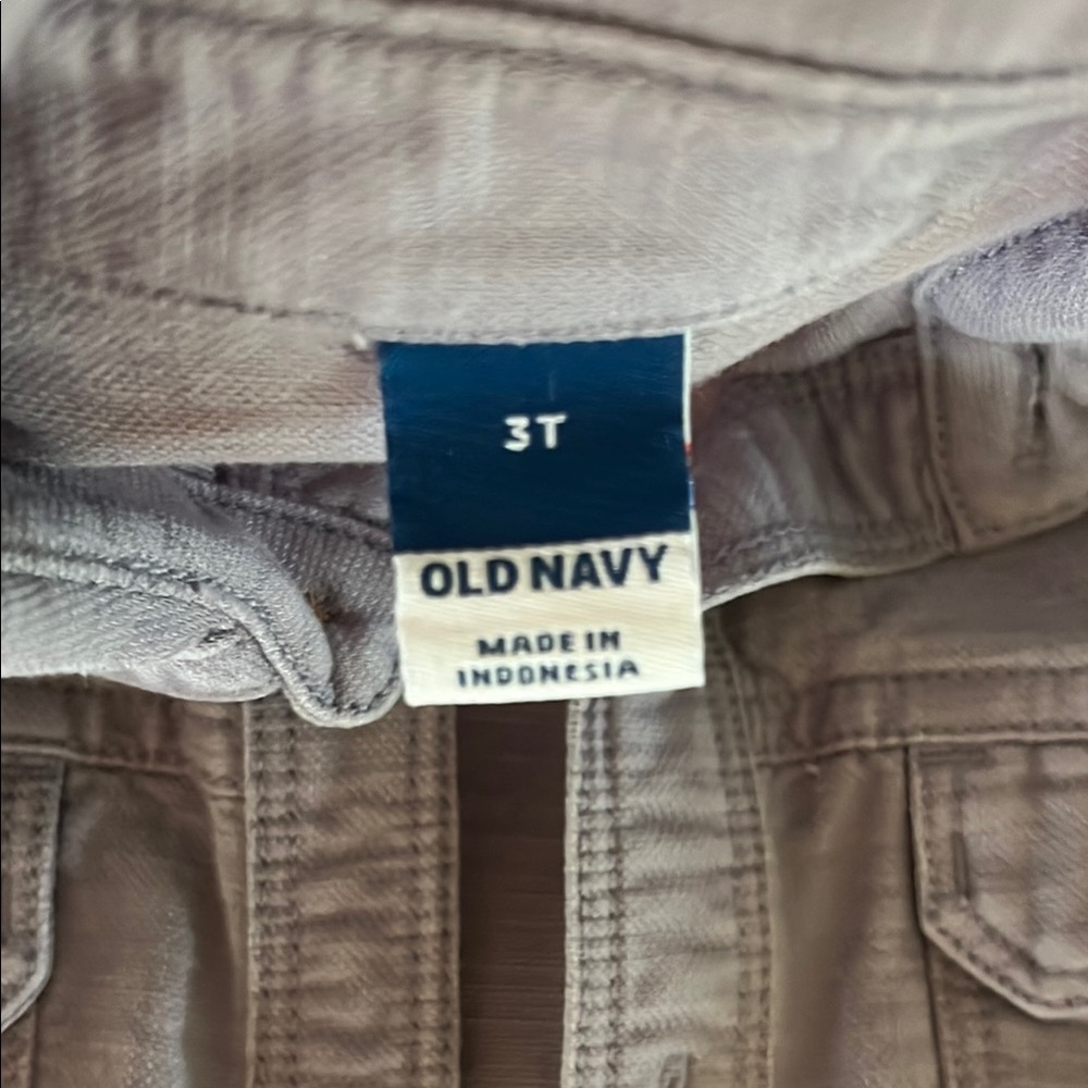 Old Navy boys’ light purple button-up, polo shirt.